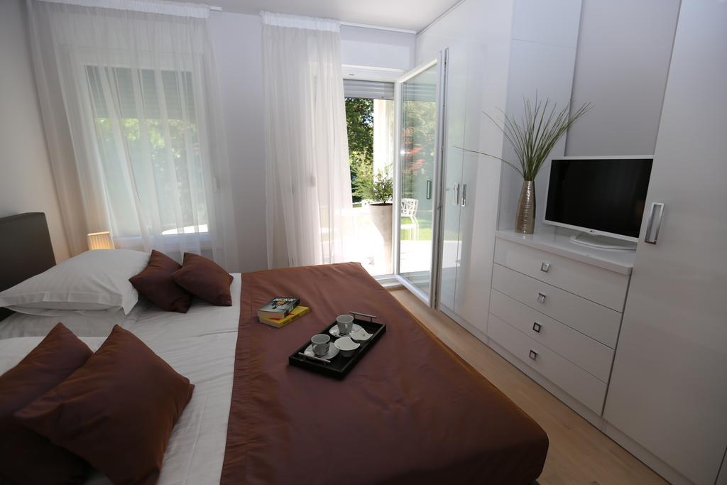 Beach Apartments Dumicic 珀德垂那 外观 照片
